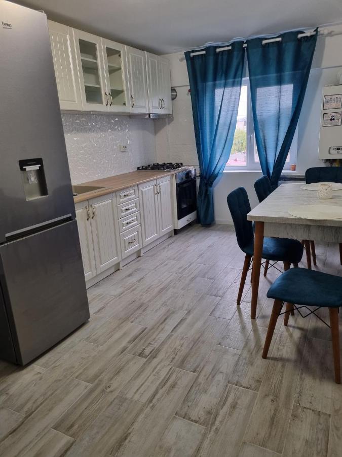 Luxurious Apartment With 3 Rooms And 2 Bathrooms In Corabia 외부 사진