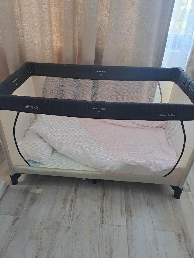 Luxurious Apartment With 3 Rooms And 2 Bathrooms In Corabia 외부 사진