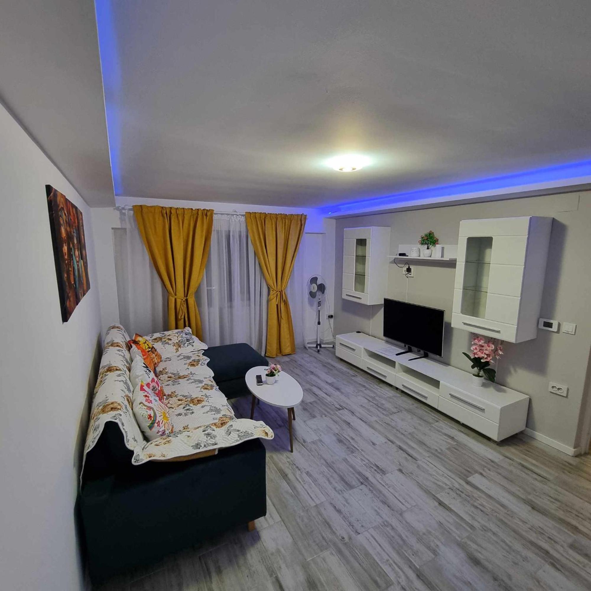 Luxurious Apartment With 3 Rooms And 2 Bathrooms In Corabia 외부 사진